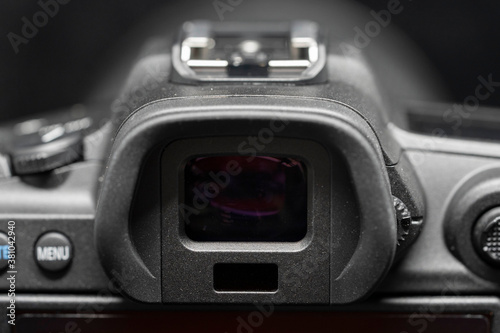 Close-up on Mirrorless Camera Electronic View Finder © charnsitr
