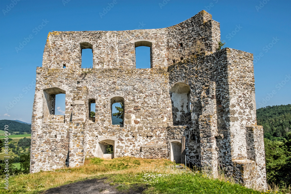 Dobra Niva castle ruins, Slovakia Dobra Niva castle ruins, Slovakia