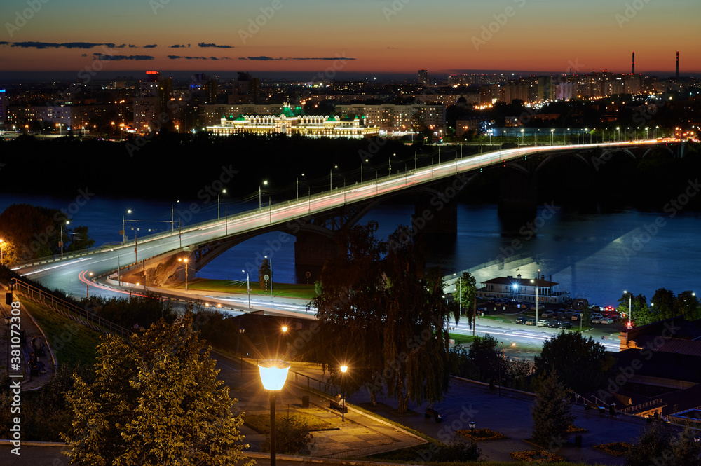 Fototapeta premium Night view on Volga and Nizhny Novgorod from a Fyodorovsky`s embankment