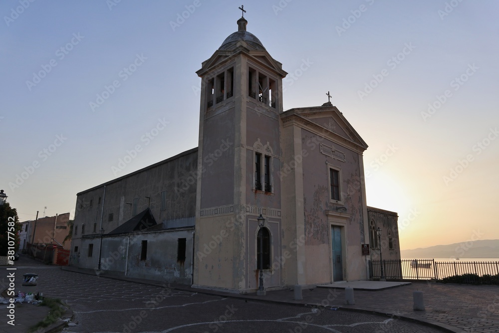 Milazzo - Santuario dell'Immacolata all'alba Milazzo - Santuario dell'Immacolata all'alba