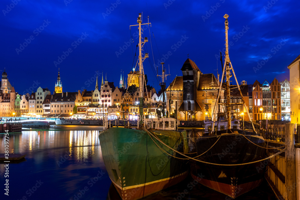 Obraz premium beautiful view on Old Town of Gdansk in Poland