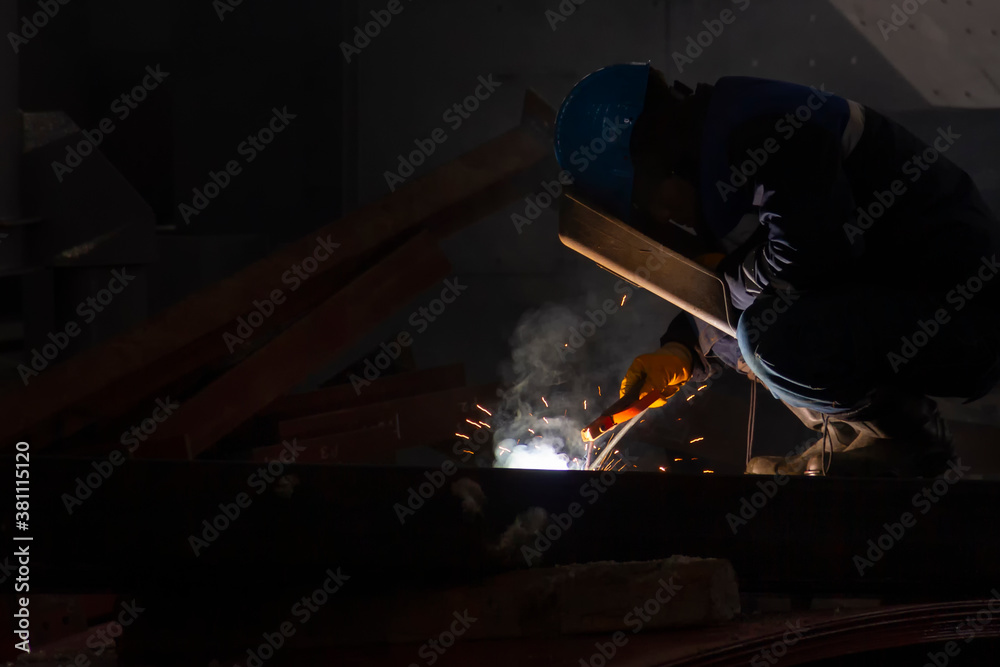 A welder and shielded metal arc welding process ( SMAW ). It also known