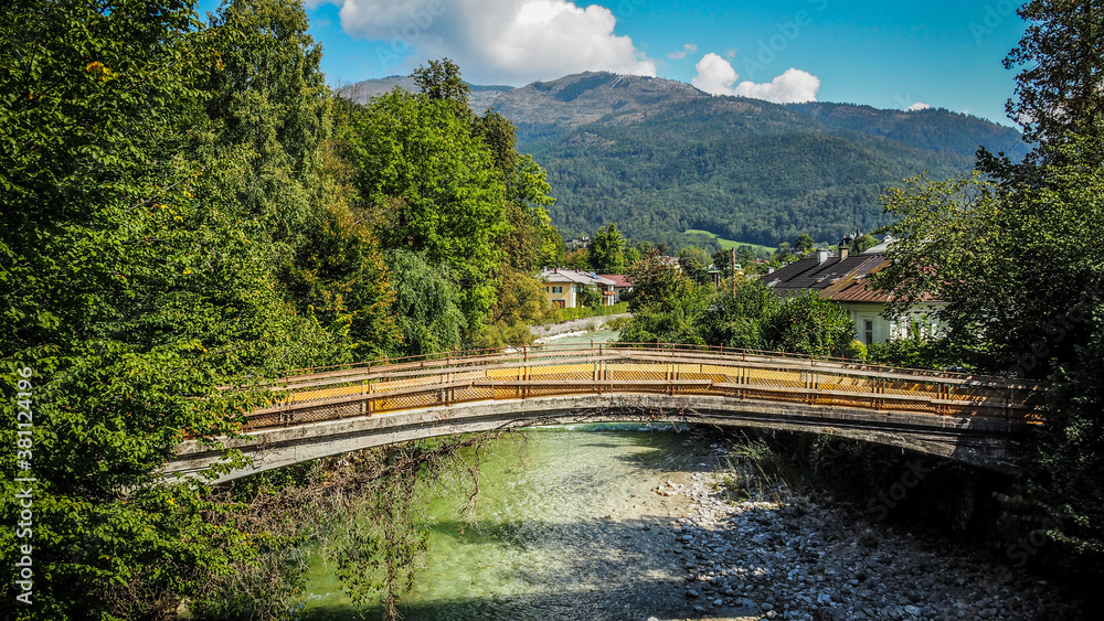 Obraz premium Salzkammergut is an Austrian region of lakes and Alpine ranges near Salzburg.