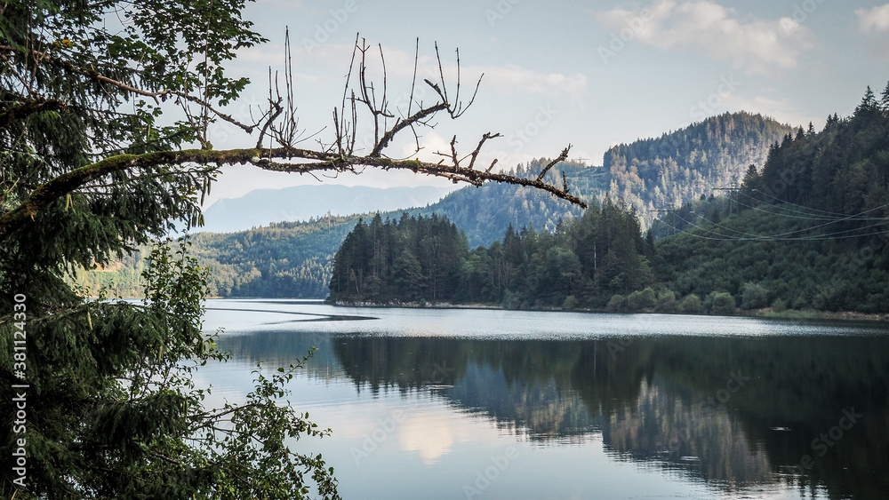 Obraz premium Salzkammergut is an Austrian region of lakes and Alpine ranges near Salzburg.