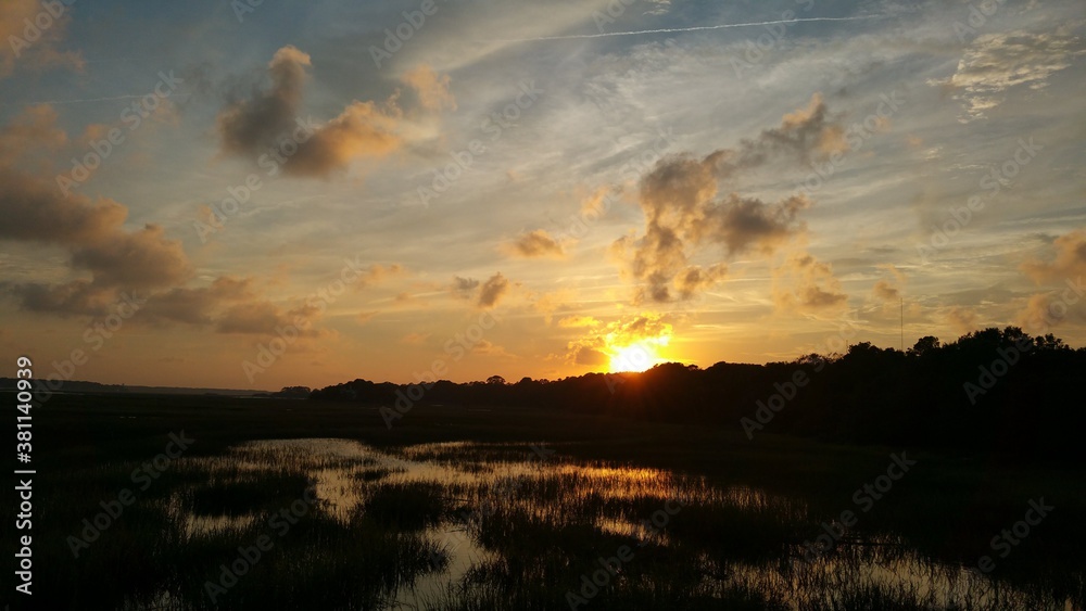 Fototapeta premium sunset over the marsh