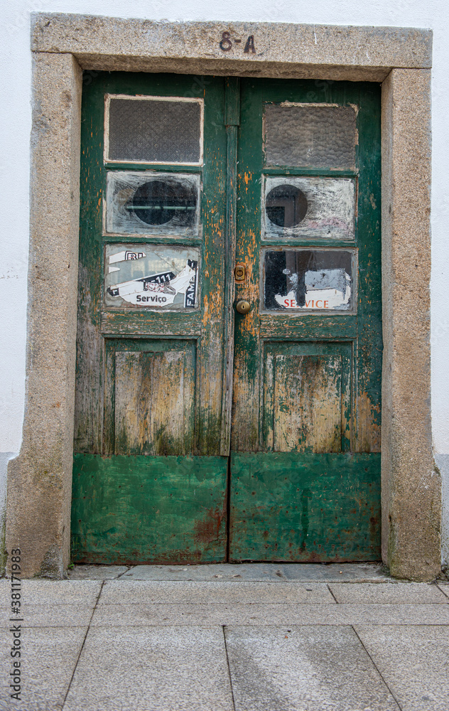 Grunge door