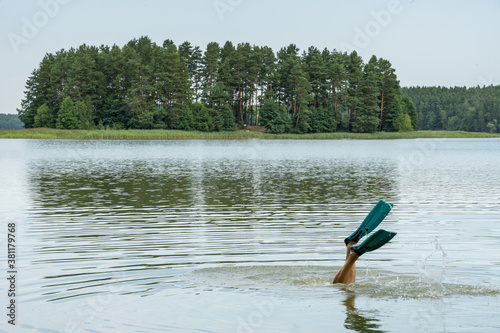 Fototapeta Naklejka Na Ścianę i Meble -  Zyzdroj Lake Diver