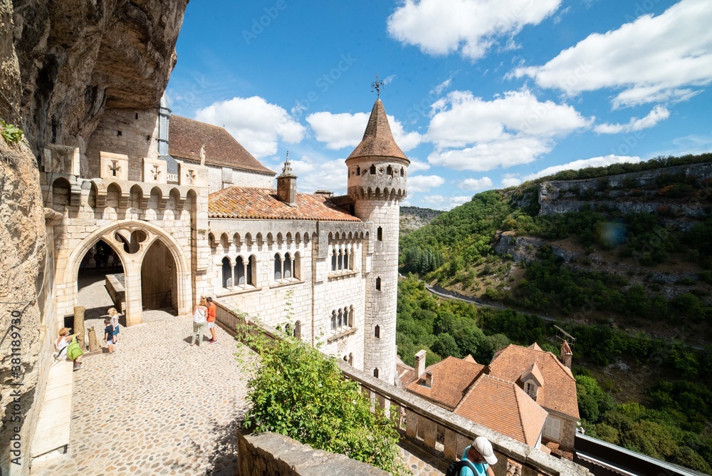 FRA - THE MEDIEVAL AND RELIGIOUS CITY OF ROCAMADOUR