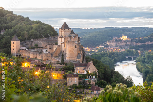 FRA - THE DORDOGNE VALLEY - CASTELNAUD CASTEL photo
