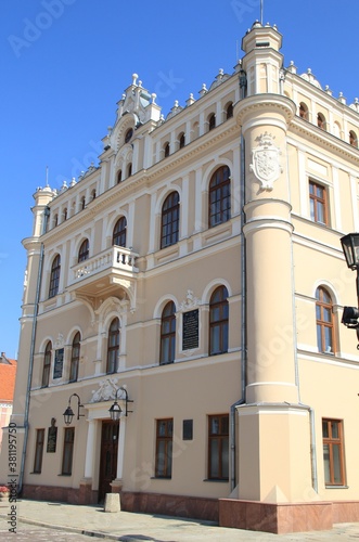Jarosław Ratusz Kamienica Orsettich, Studnia, Zabytki Klasztor Wieże