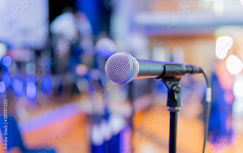 Image of a microphone in the concert hall