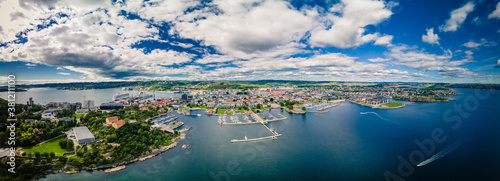 Obraz na plátně Drone view of Kristiansand and Kvadraturen from Oderoya, Norway