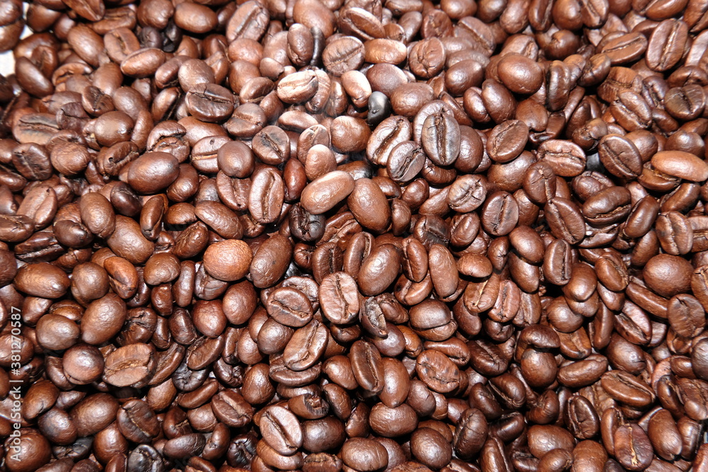 Obraz premium Close up coffee beans background and texture 