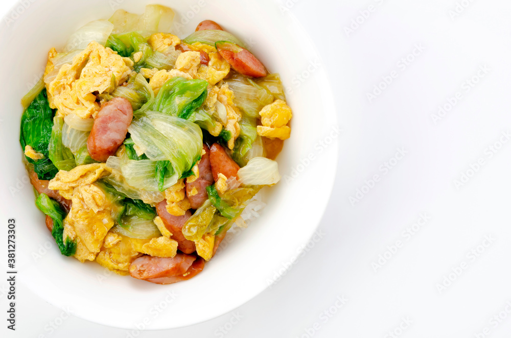 レタスとウインナーの玉子炒め丼 レタスとウインナーの玉子炒め丼