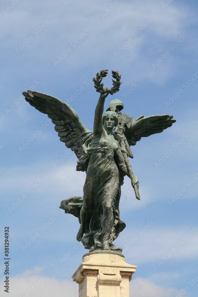 Engels Statue Rom