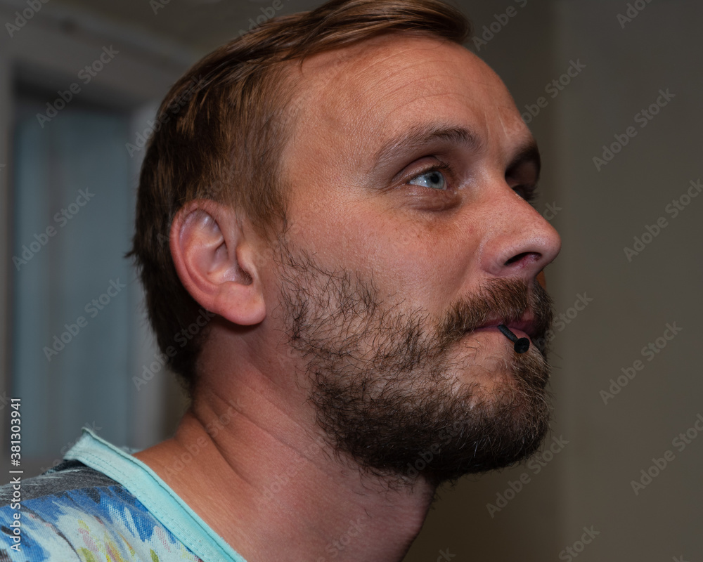 Obraz premium Man with screw.