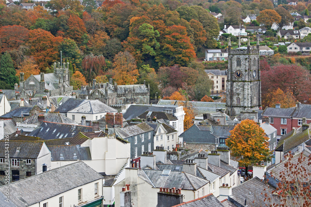Fotka „An aerial view of the market town of Tavistock, Devon UK, on the