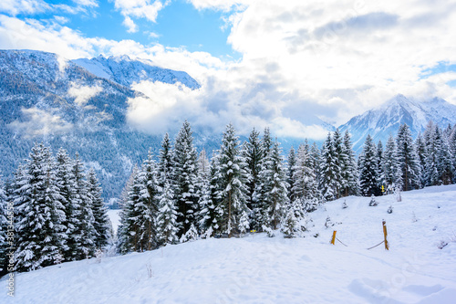 Beautiful winter landscape scenery in Tirol, Reutte, Austria © Simon Dannhauer