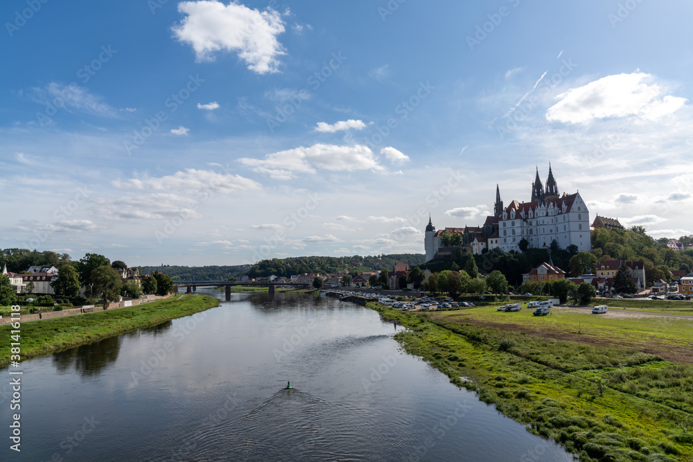 Fototapeta castle and cathedral in the German city of Meissen on the Elbe River