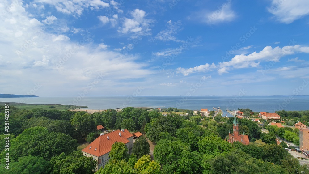 Obraz premium Aerial view of the edge of the Vistula Lagoon in Frombork, Poland