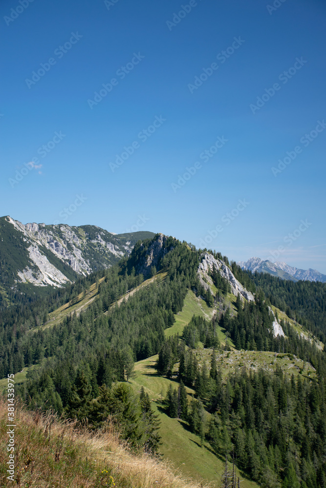Schöne Berge im Herzen Österreichs