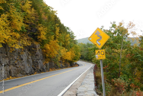 40 mile curve road in fall
