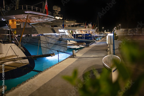 Foto Boats at berth in the night port
