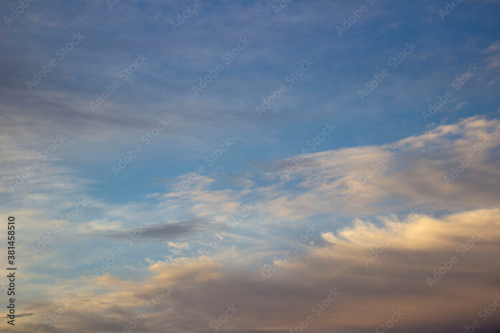 cirrus clouds in the evening
