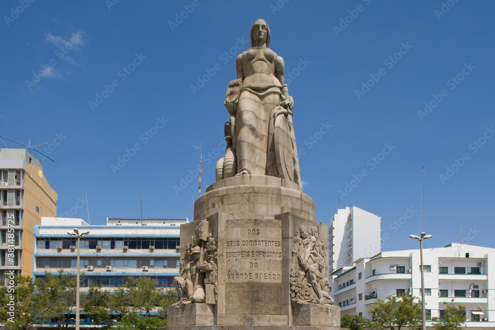Obraz premium Memorial Statue, Maputo, Mozambique