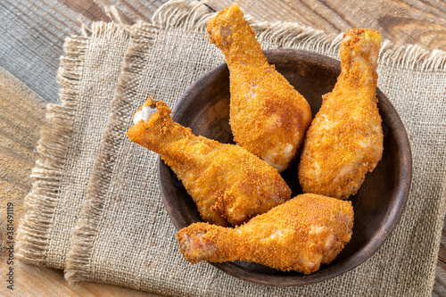 фотографія Breaded chicken drumsticks
