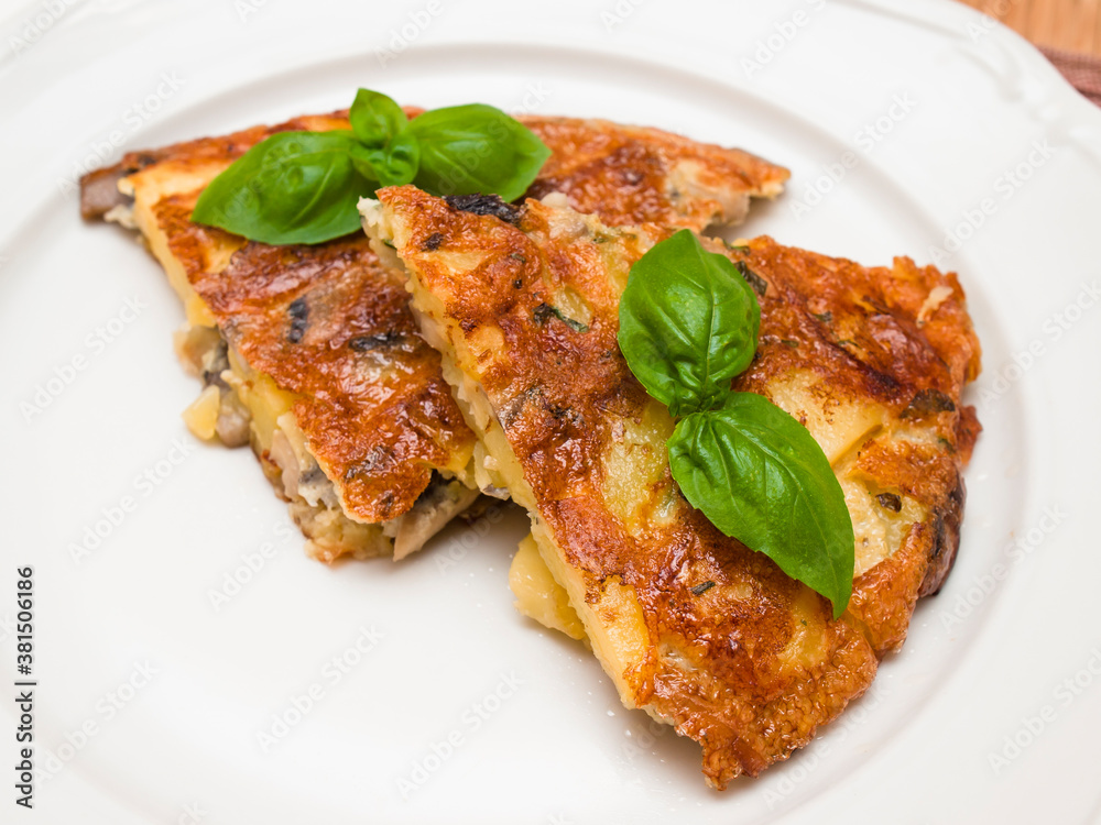 Spanish tortilla with mushrooms and basil Spanish tortilla with mushrooms and basil