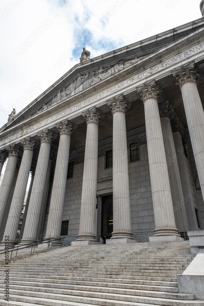 Fototapeta premium Courthouse in New York