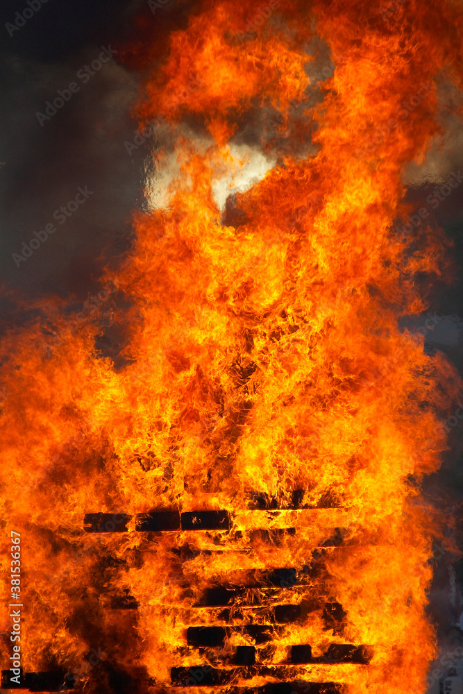 天神祭、かがり火