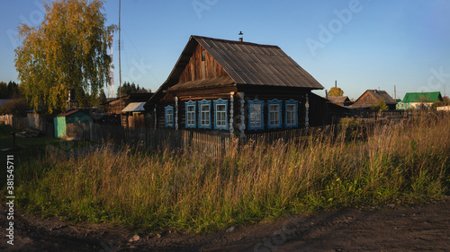 Old house in the village © Александр Коробейник