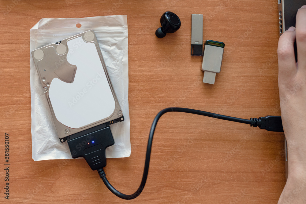 Backup files and information from laptop to flash drive using usb Backup files and information from laptop to flash drive using usb