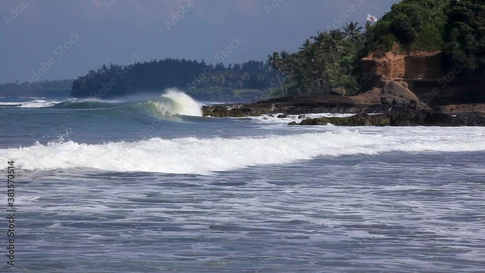 Shore of Indian Ocean in Bali - loopable
