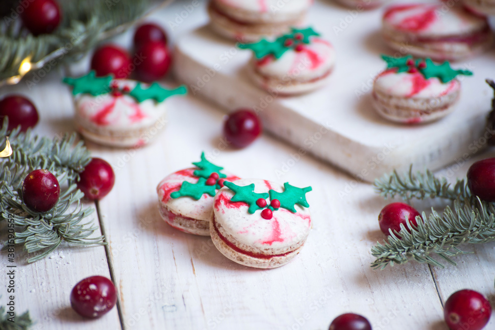 Christmas cranberry & candy cane macaroon cookies Christmas cranberry & candy cane macaroon cookies