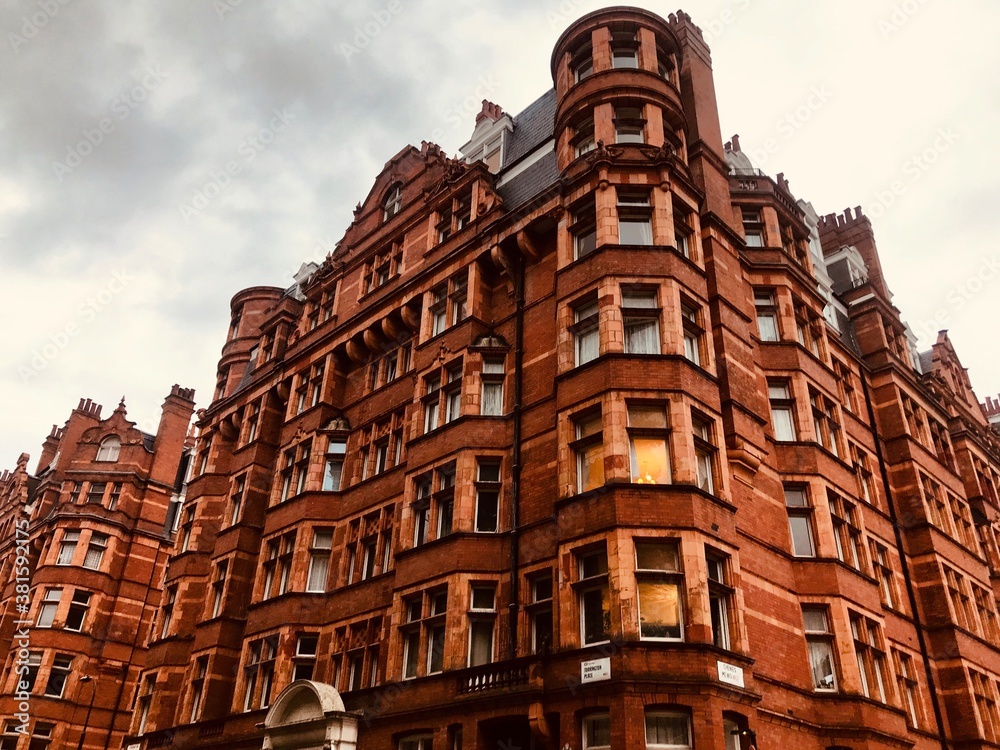 Fototapeta premium old building in the city