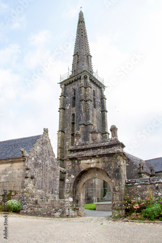 Commana. Eglise Saint-Derrien de l'enclos paroissial. Finistère. Bretagne 