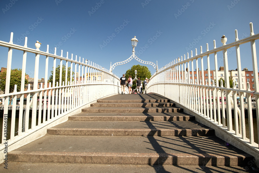 The Ha'penny bridge in Dublin City, Ireland