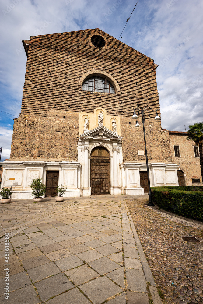 Facade of the medieval Basilica of Santa Maria del Carmine (XII-XVI century) in Padua downtown, Piazza Francesco Petrarca, Veneto, Italy, Europe.