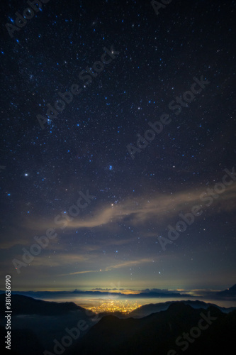 starry night sky © ryuichi niisaka