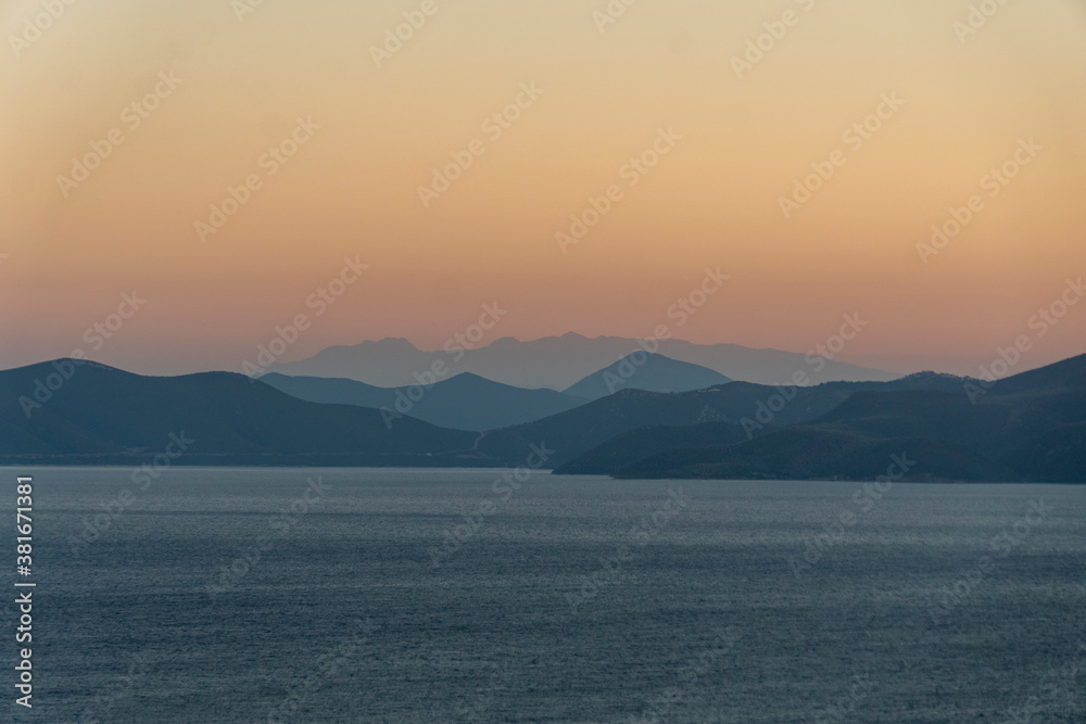 Fernweh: Abendrot bei Sonnenuntergang am Meer