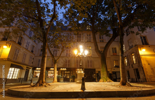 The famous place de Furstenberg is famous as one of the most charming squares in Paris . photo