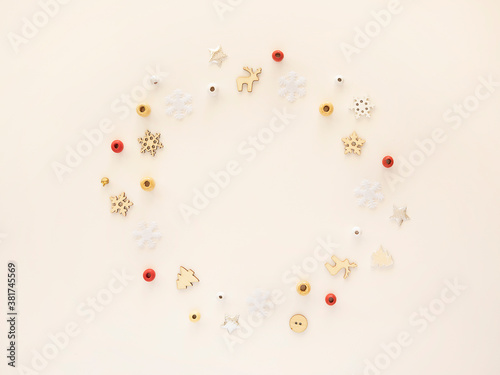Christmas decorations flat lay frame mockup, round shape border with copy space