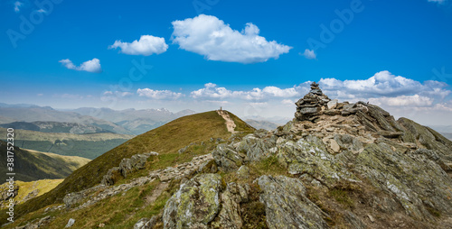 Tableau sur toile Summit of Ben Vorlich in Scotland - one of the most popular hillwalk from Loch E