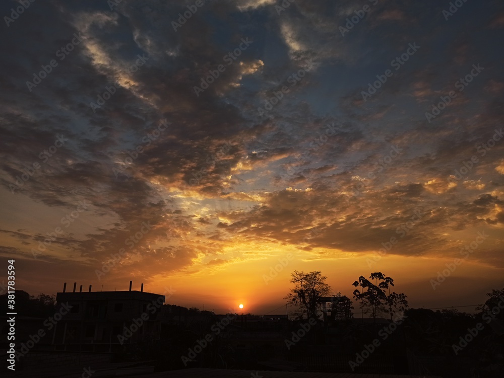 Obraz premium sunset in the city