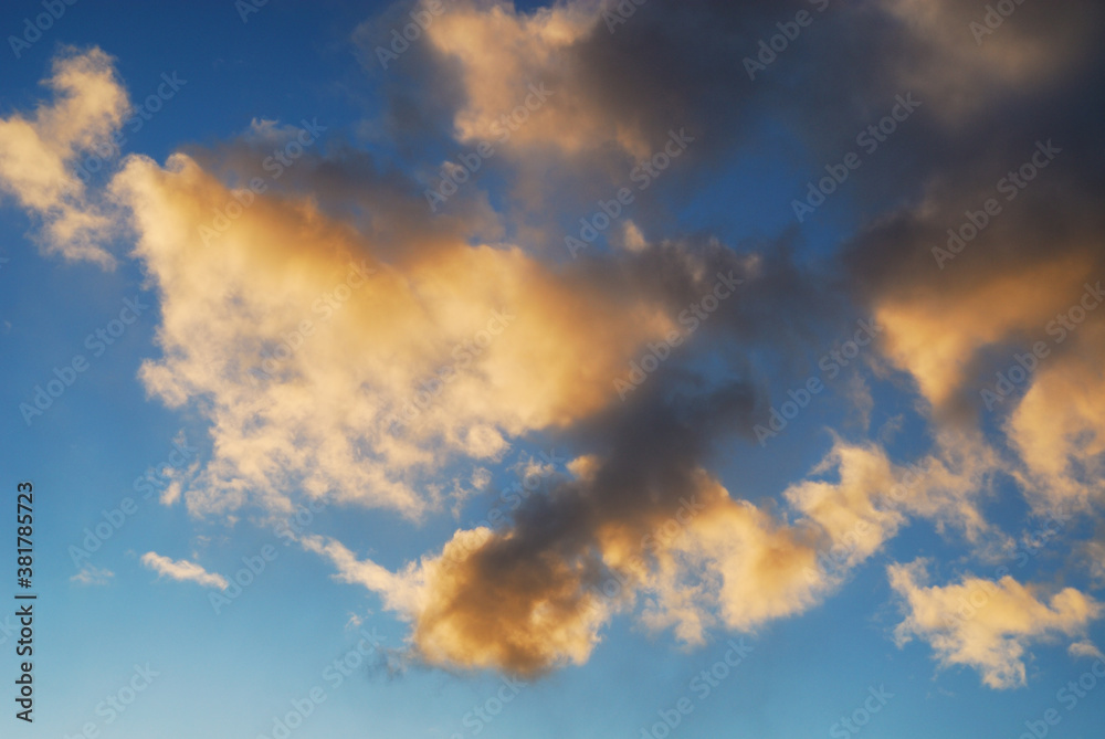 夕焼け　空　雲　素材