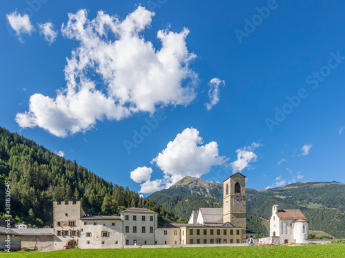 Papier peint The ancient monastery of St