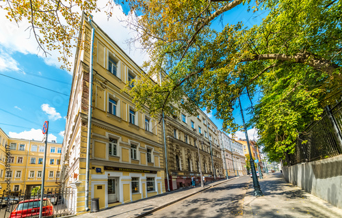 Starosadsky lane-10s2, and residential House Ie Saltykov with chambers, Built in the 1st quarter of the XIX century in Moscow. photo